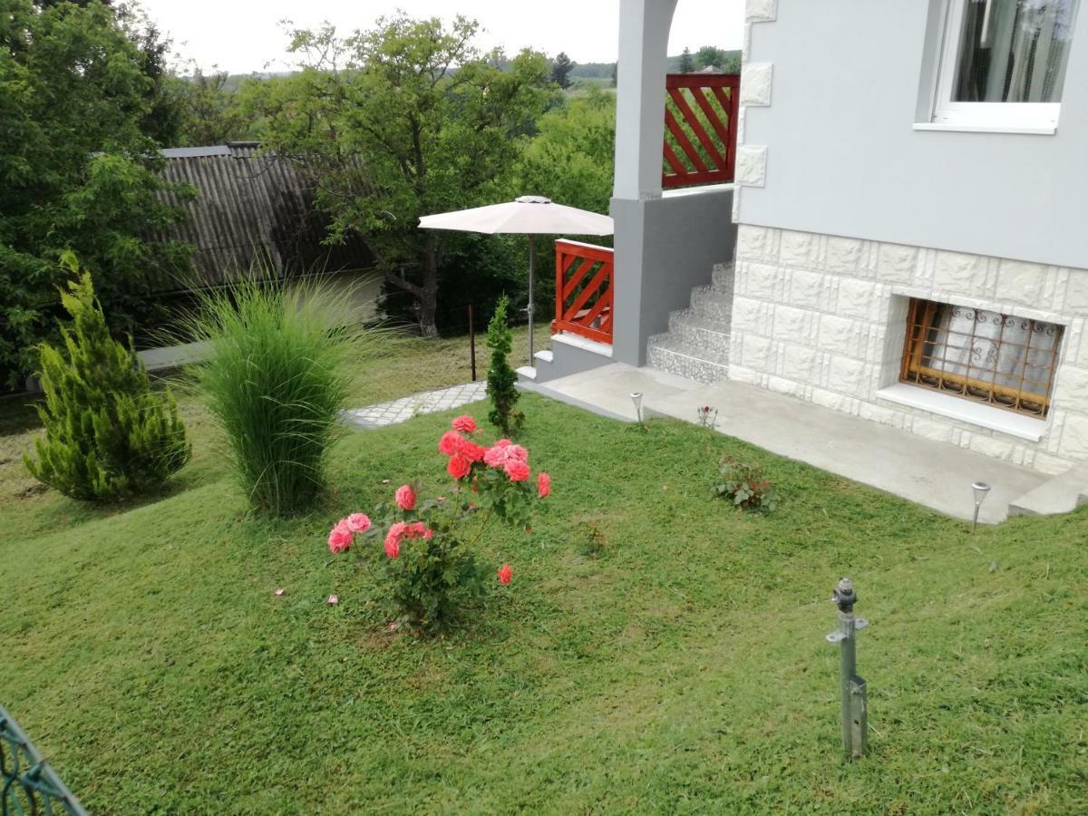 Villa Marvel-Nyaralo Igal Exterior foto